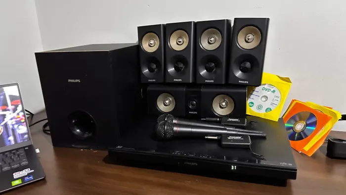 Home theater Philips HBT3520X Blu-Ray 3D R$500