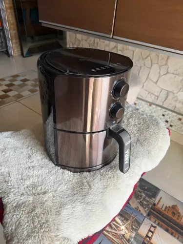 Vendo air fryer marca Philco titanium inox.
