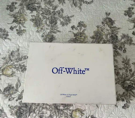 OFF-WHITE VULCANIZED PRETO