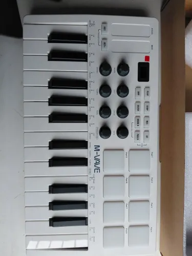 Controlador MIDI M-VAVE SMK-25 - Pouquíssimo Uso