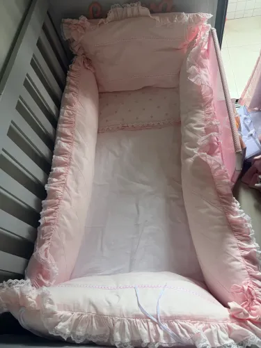 Kit Berço Rosa com Protetor de Grade
