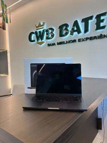 MacBook Pro M3 Pro 14.2 18GB 512GB Preto 89% - Loja Fisica