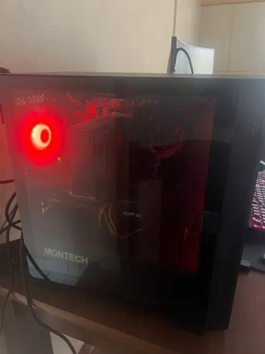 PC GAMER 