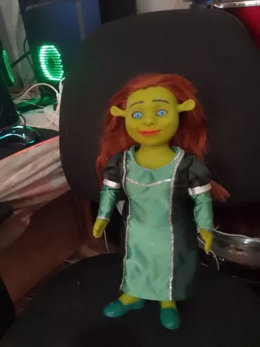Boneca Fiona bandeirante 