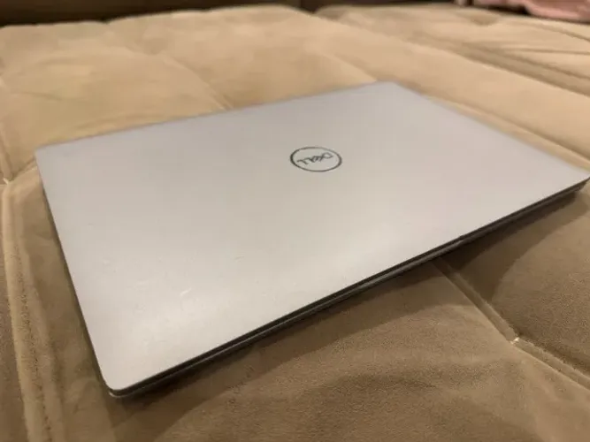 Ultrabook Dell i7 Latitude 11a Geração Novíssimo c/ 8Gb de Ram e SSD NVME de 256Gb