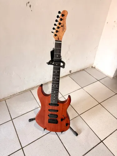 Guitarra Tagima STELLA NTS HSS. Regulada. Estado de ZERO. Aceito TROCAS 
