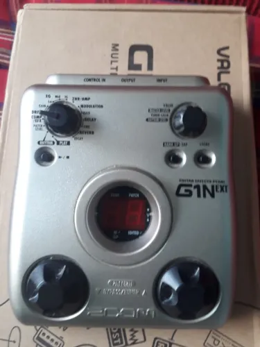 Pedaleira zoom g1 Next 
