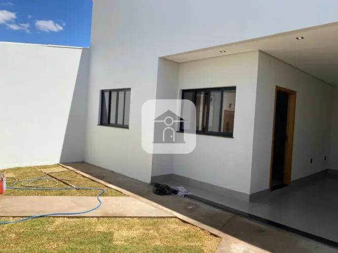 Casa para venda no Bairro Nova Uberlândia
