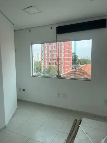 Escritório para aluguel possui 50 metros quadrados com 2 quartos