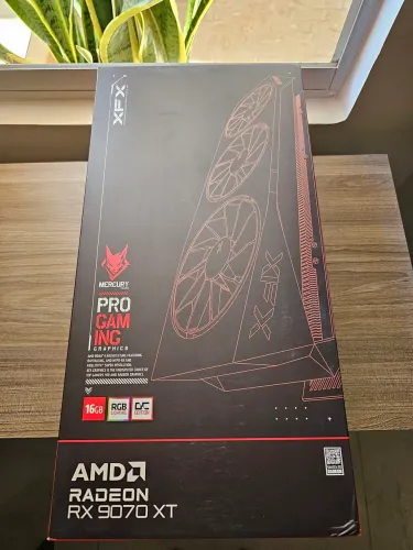 Radeon RX 9070 XT Mercury OC RGB XFX - nova, 3 anos de garantia.