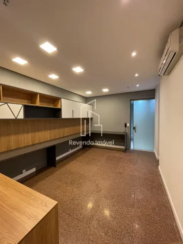 Sala Comercial para Locação em Barueri-SP: Espaço Estratégico no Dezoito do Forte Empresar