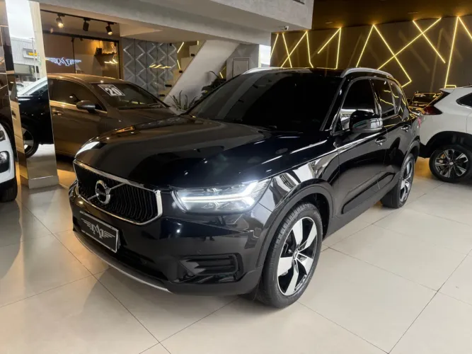 Volvo XC40 XC 40 T-4 Momentum 2.0 190cv FWD 2020