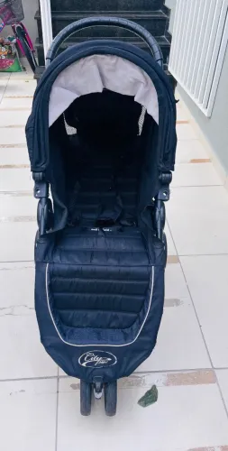 Carrinho de Bebê - Baby Jogger Preto | City Mini