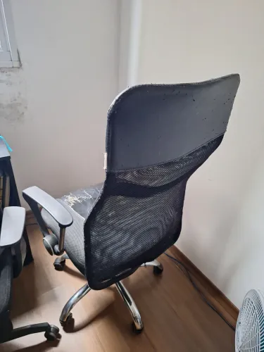 Cadeira de escritório para doação