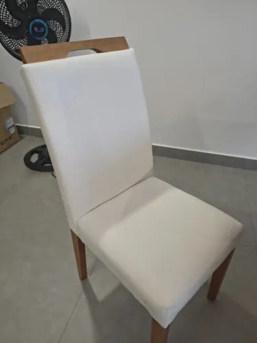 Conjunto de Sala de Jantar Retangular com 6 Cadeiras - Excelente Estado!