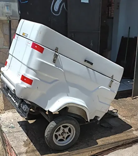 Reboque Baú 