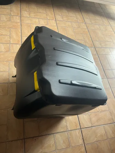 Caixa baú 140L