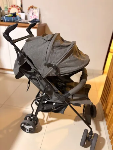 Carrinho de bebê multikids