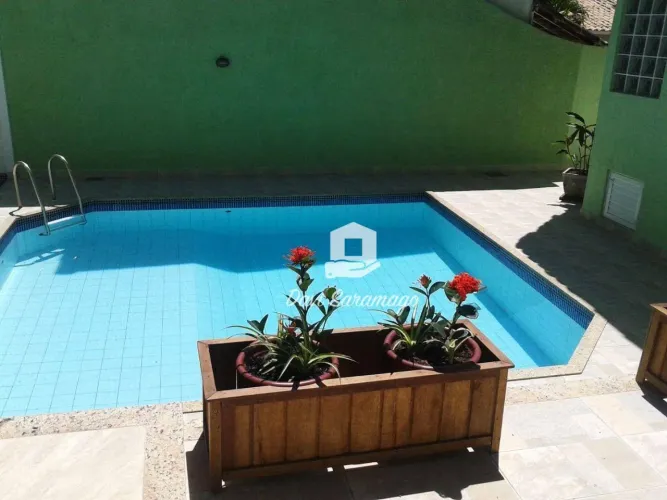 Casa em Itaipu 3 Quartos area de lazer completa