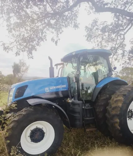 Trator New Holland T7 245
