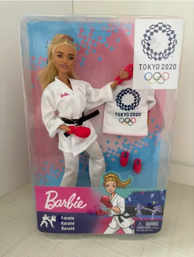 Barbie karatê Tokio 2020