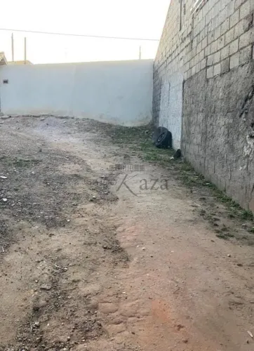 Terreno - Jacareí - Santo Antônio Boa Vista - 450m².