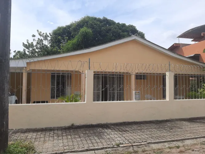 Aluga - se Mecejana.