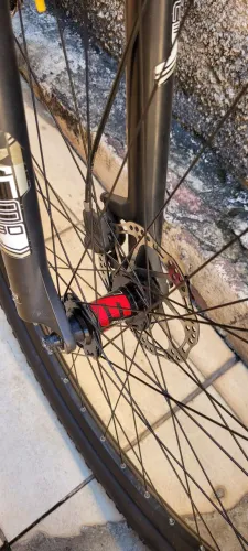Vende - se bicicleta aro 29 