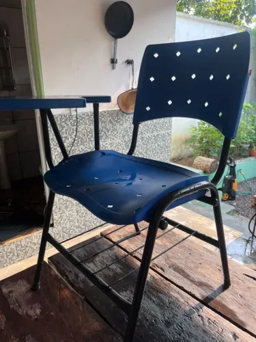 Cadeira escolar