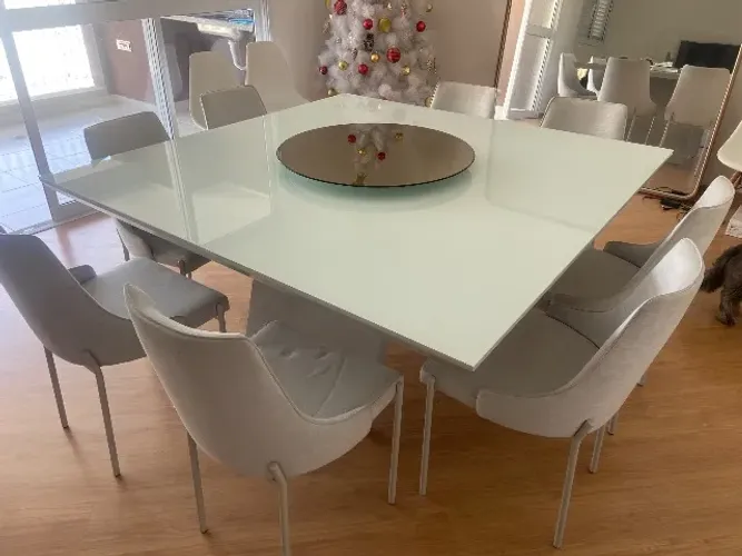 Mesa de vidro 8 cadeiras