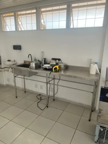Bancada de inox com cuba