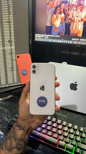 VENDO OU TROCO IPHONE 11