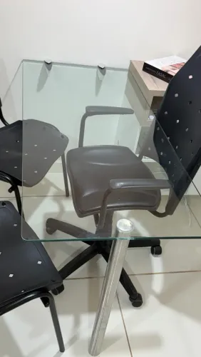 VENDO MESA DE VIDRO