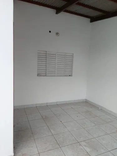 Alugo apartamento na Guaporé em frente à loja santa Lola da Guaporé