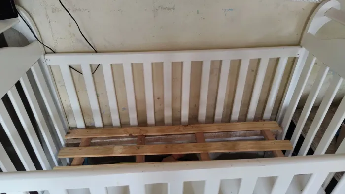 Berço infantil grande usado
