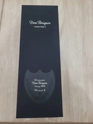 Caixa original  Champagne Dom Pérignon.