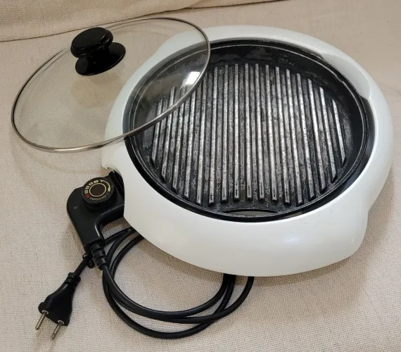 Grill elétrico Britânia 220V