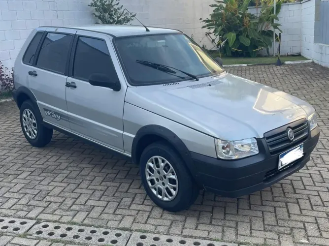 Fiat Uno Mille Celeb. WAY Econ. 1.0 F.flex 4P 2010