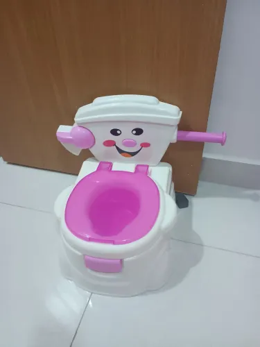 Troninho e cadeira infantil