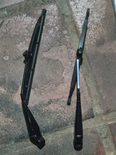 Par Braço Limpador + Palheta Vw Fusca 1976 A 1996 Gancho