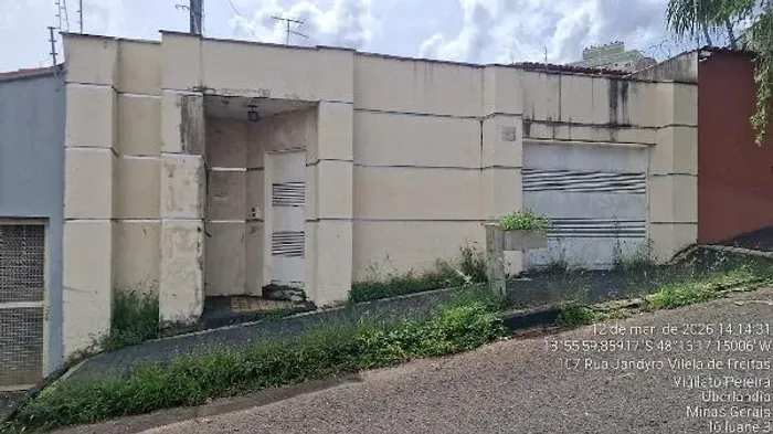 Oportunidade Única em UBERLANDIA - MG | Tipo: Prédio | Negociação: Licitação Aberta | Situ