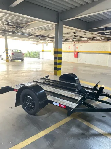 Carretinha semi nova