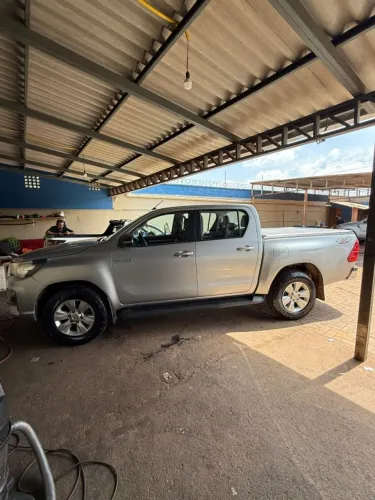 Toyota Hilux CD SR 4X4 2.8 TDI Diesel Aut. 2020