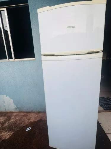 Vendo uma geladeira da consul
