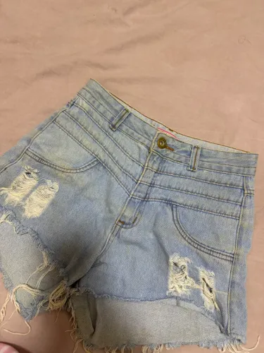 Short jeans lavagem clara 
