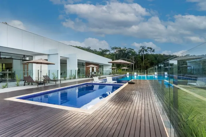 Terreno em condomínio com área total 317,37m² no bairro Ponta Aguda em Blumenau/SC