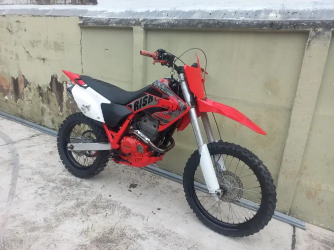 Vendo tornado 250