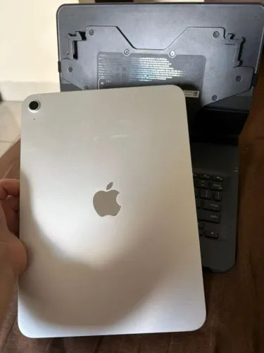 iPad 11 / 128 gb 