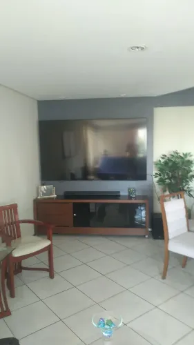 Tv sanssung 83' com defeito
