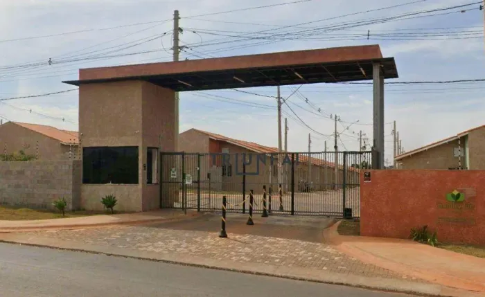 Casa com 2 dormitórios à venda, 48 m² por R$ 270.000 - Condomínio Quality Life - Itapetini